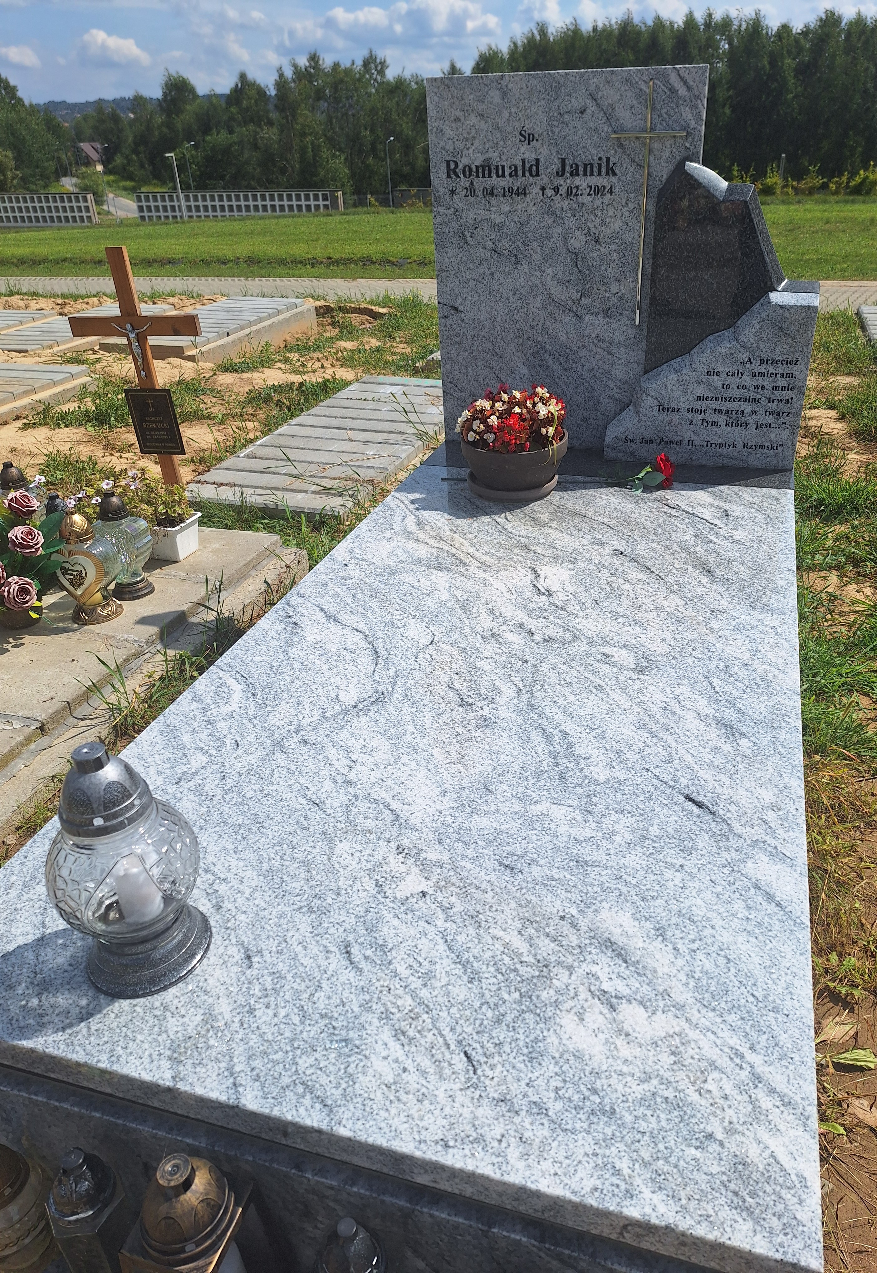 Romuald Janik 1944 Kraków Tyniecki - Grobonet - Wyszukiwarka osób pochowanych