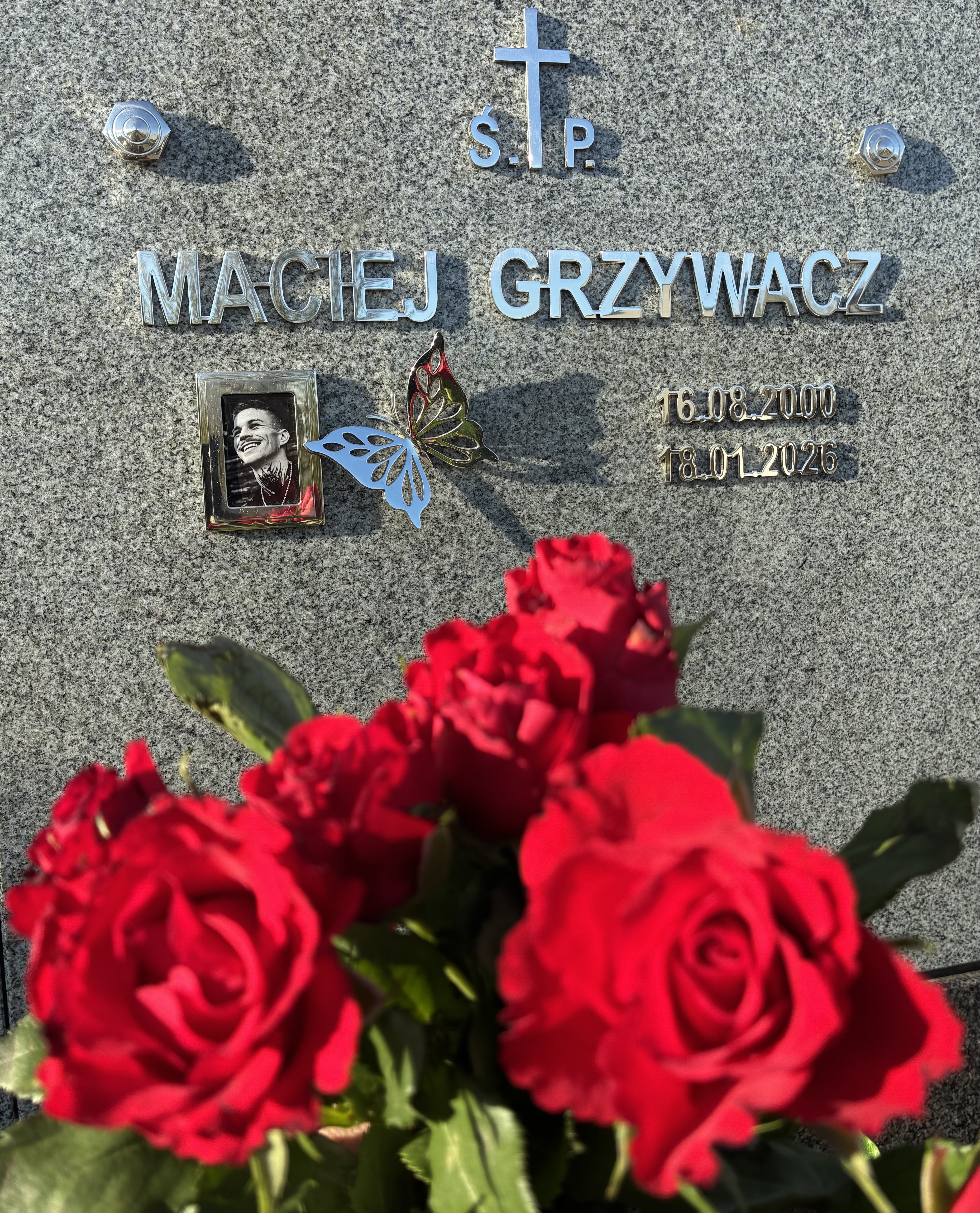 Maciej Grzywacz 2000 Kraków Tyniecki - Grobonet - Wyszukiwarka osób pochowanych